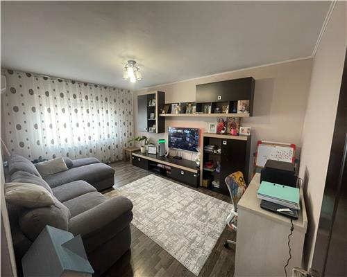Apartament 3 camere tip PB zona DECEBAL
