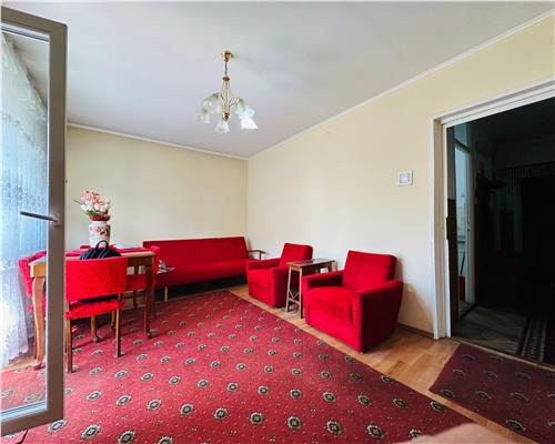 APARTAMENT 3 CAMERE,  DECOMANDAT, ETAJUL 2, ZONA NUFARUL