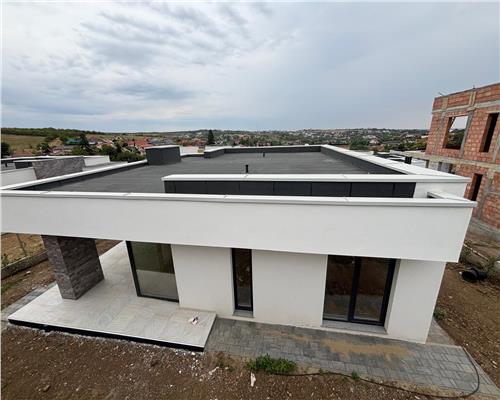 CASA STIL MEDITERANEAN/ TOATE UTILITATILE/ 192 MP