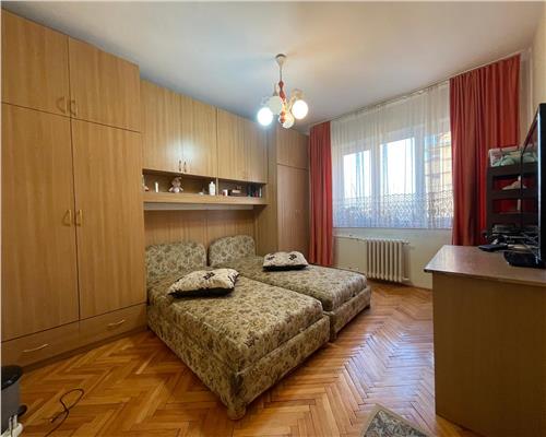 APARTAMENT 3 CAMERE | CALEA ARADULUI | ETAJ INTERMEDIAR | LIFT |